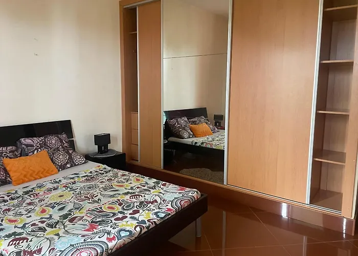 Tarrafal House